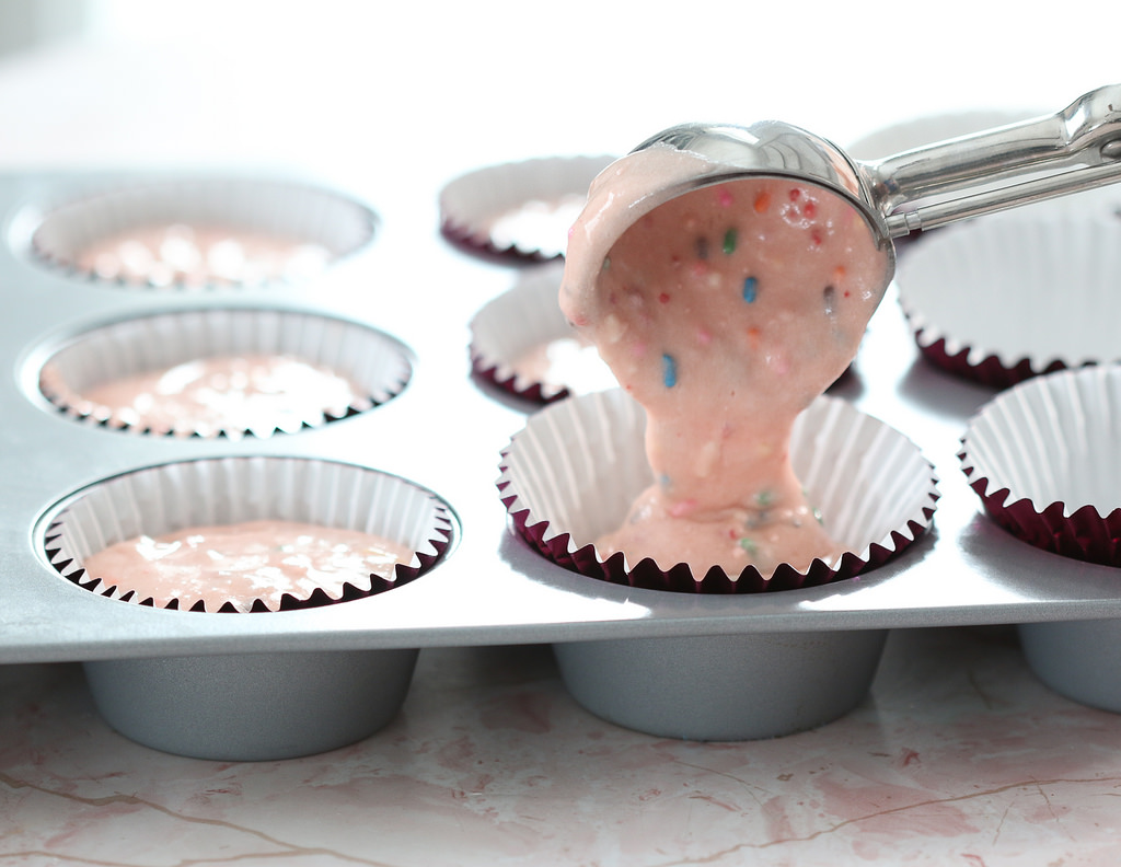 Make A Cupcake And We'll Tell You Where You'll Meet Your Soulmate! Take this yummy quiz and find out today!