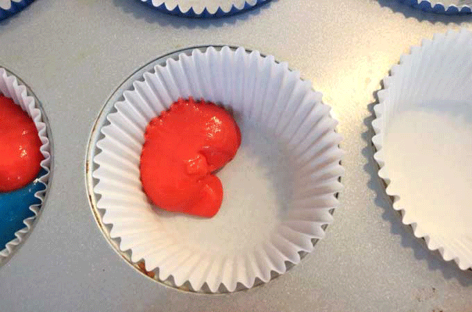 Make A Cupcake And We'll Tell You Where You'll Meet Your Soulmate! Take this yummy quiz and find out today!