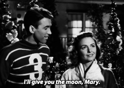 Can you guess the Christmas movie from the classic scene? take this quiz and find out today!