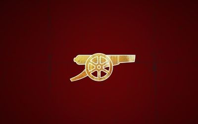 Which All-Time Great Arsenal "The Invincibles" Player Are You? Take this quiz and find out today!