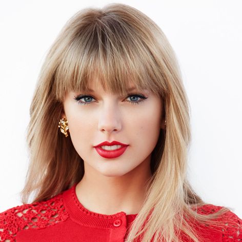 The legendary T-Swizzle, winner of 224 awards (and counting!), is not only talented, beautiful, and stylish - she also has a SQUAD of high-powered, beautiful, talented people, who hang out with her all the time, just being all fabulous and good-looking and stuff. Don’t you want to be one of those people?