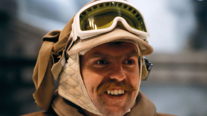 Do you consider yourself to be an ULTIMATE Star Wars fan? Only 1 in 100 People can identify these obscure Star Wars characters! Take this quiz and find out how much of a fan you are today!