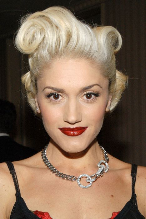 Some Celebrities don't seem to age... So they're obviously Vampires! Find out if you can guess which celebrity picture is 10 years older or 10 years younger today!