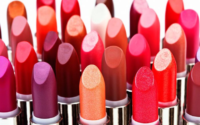 What does your lipstick shape say about you? Take this quiz and find out today!
