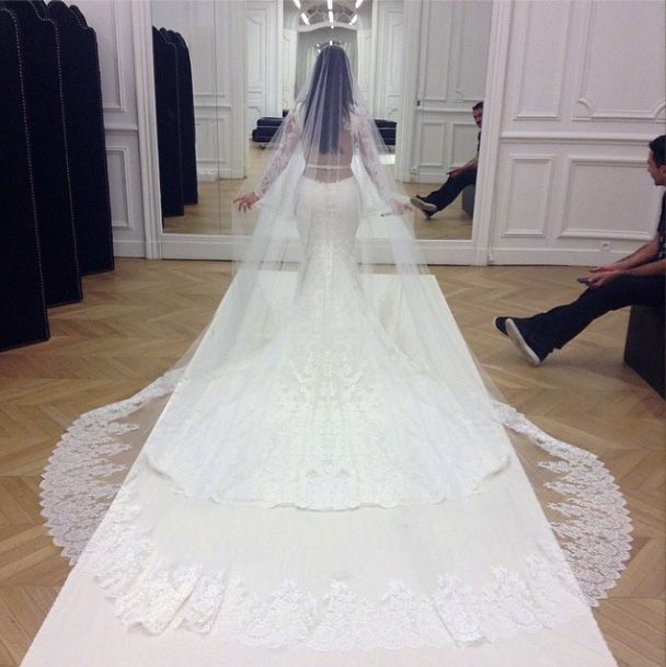 Which ridiculously expensive celebrity wedding style are you: Kimye or Angelababy? Take this quiz and find out today!