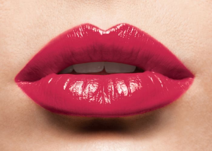 Ever wonder which celebrity your make-up look most resembles? Take the quiz to find out!
